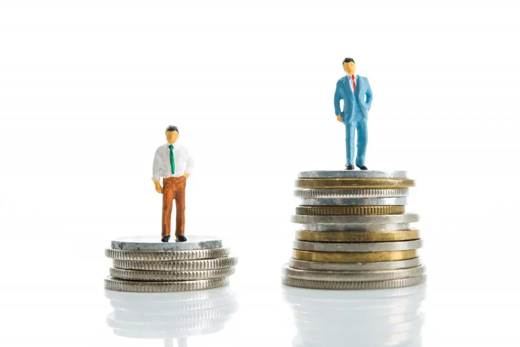 為甚麼銀行貸款利息總比一般財務公司低得多？